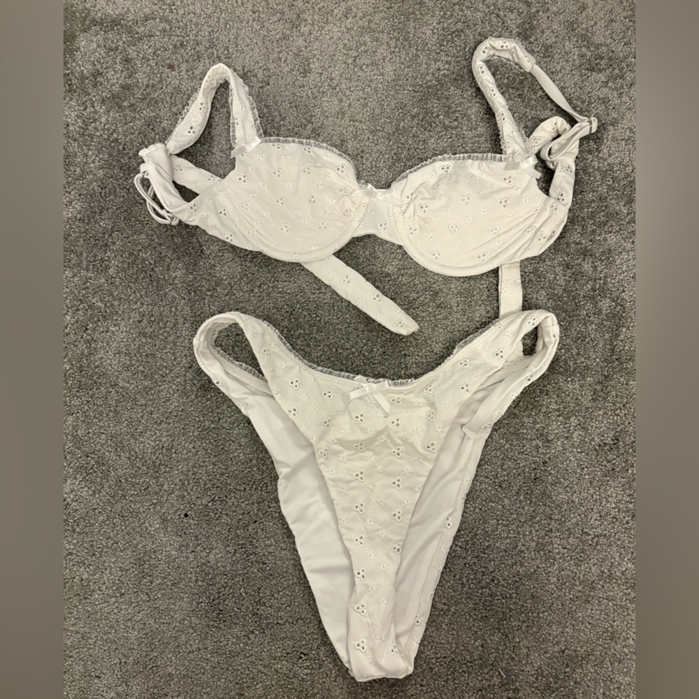 High rise lace white bikini